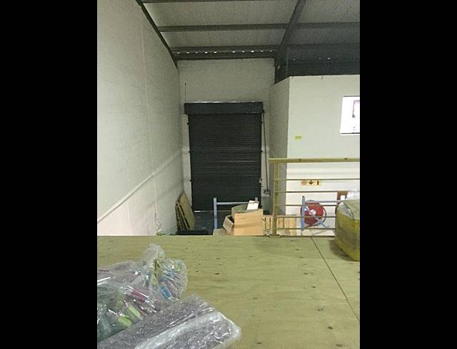 240M² FACTORY RENTED IN WESTLAKE